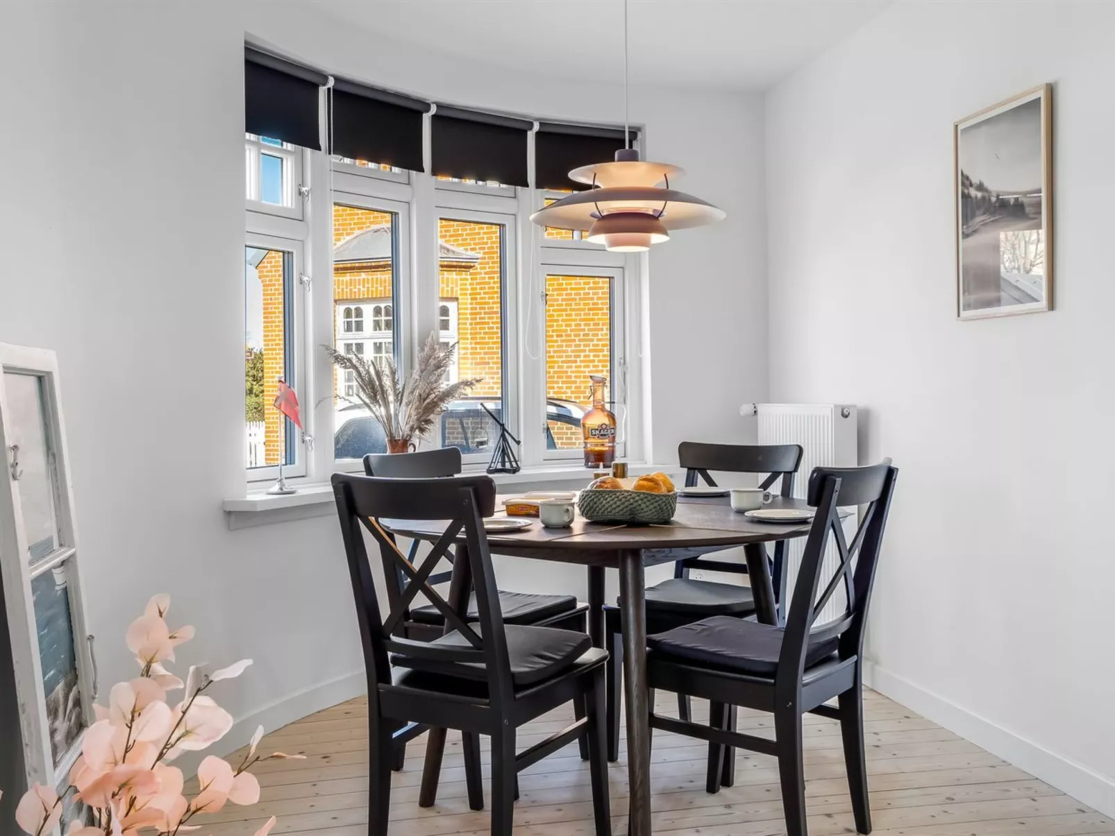 "Yorick" - 300m from the sea-Binnen