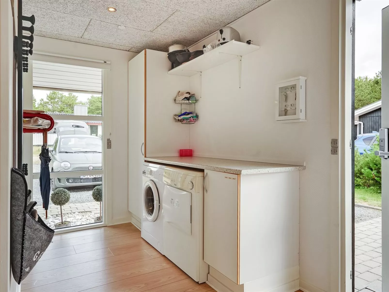 "Emilia" - 1.8km from the sea-Binnen