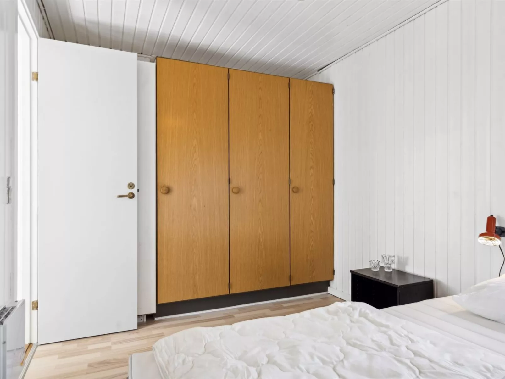 "Manfred" - 250m from the sea-Binnen