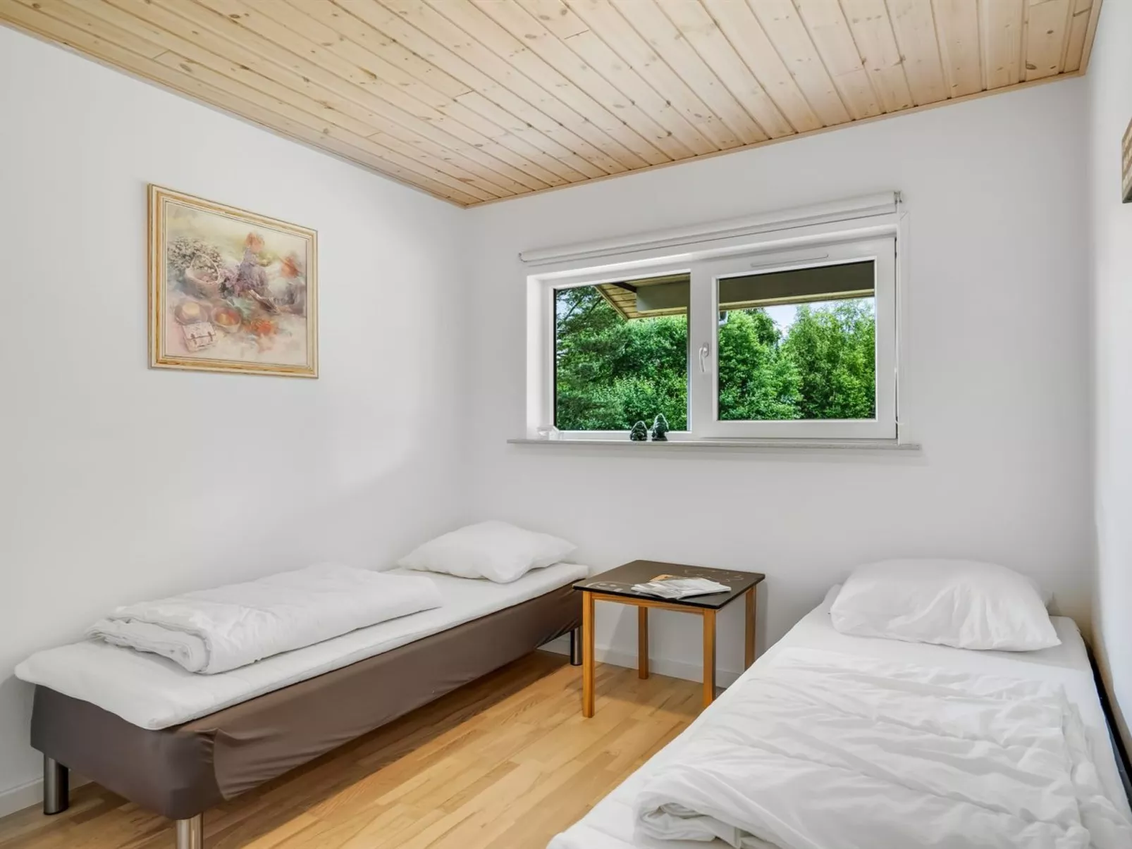 "Ara" - 1.4km from the sea-Binnen