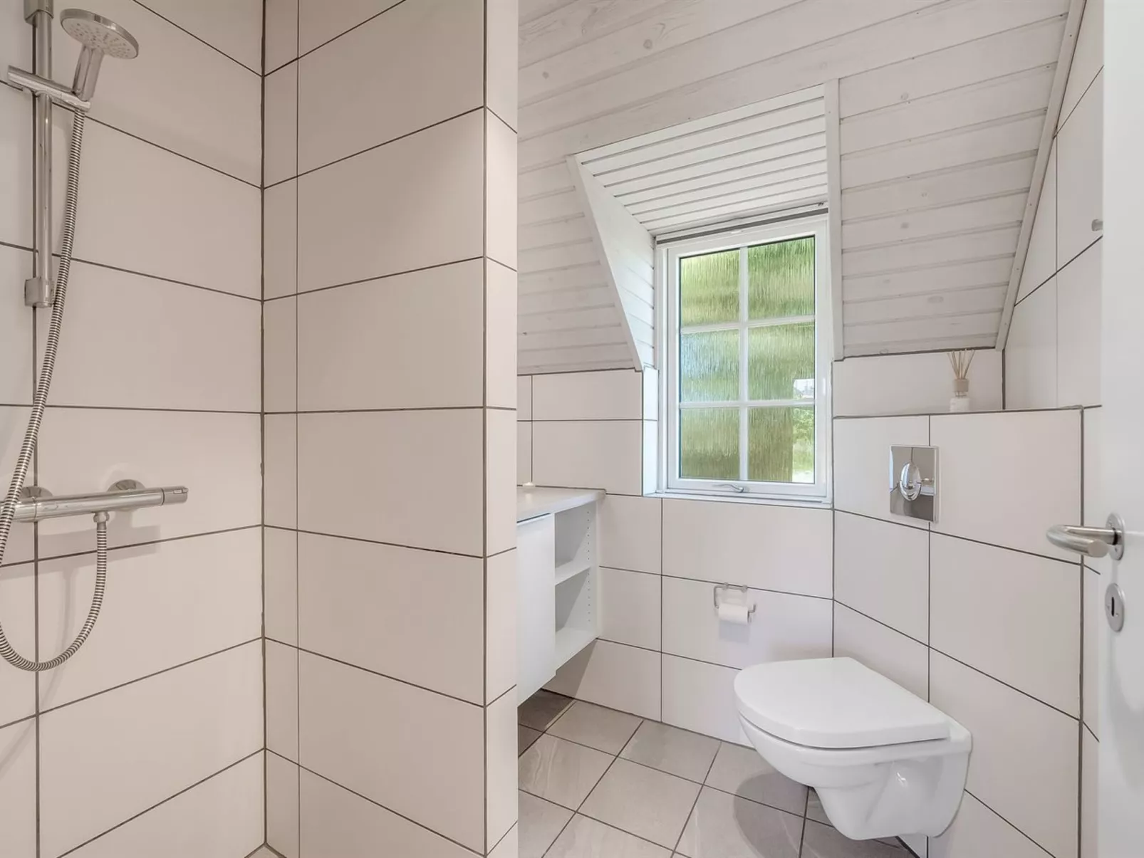 "Stella" - 700m from the sea-Binnen