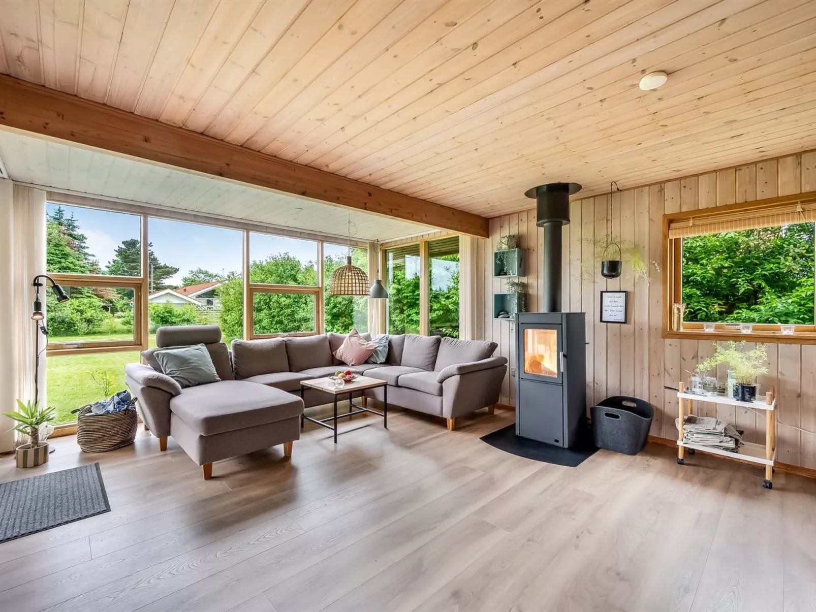 "Tian" - 400m to the fjord-Binnen