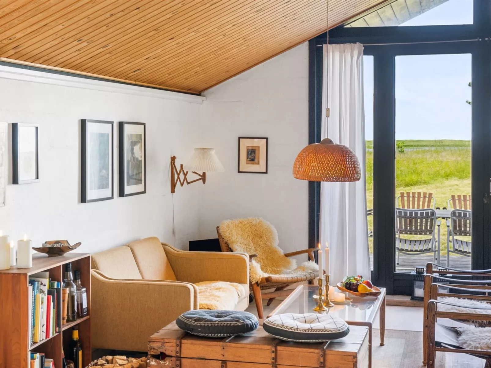 "Felis" - 575m from the sea-Binnen