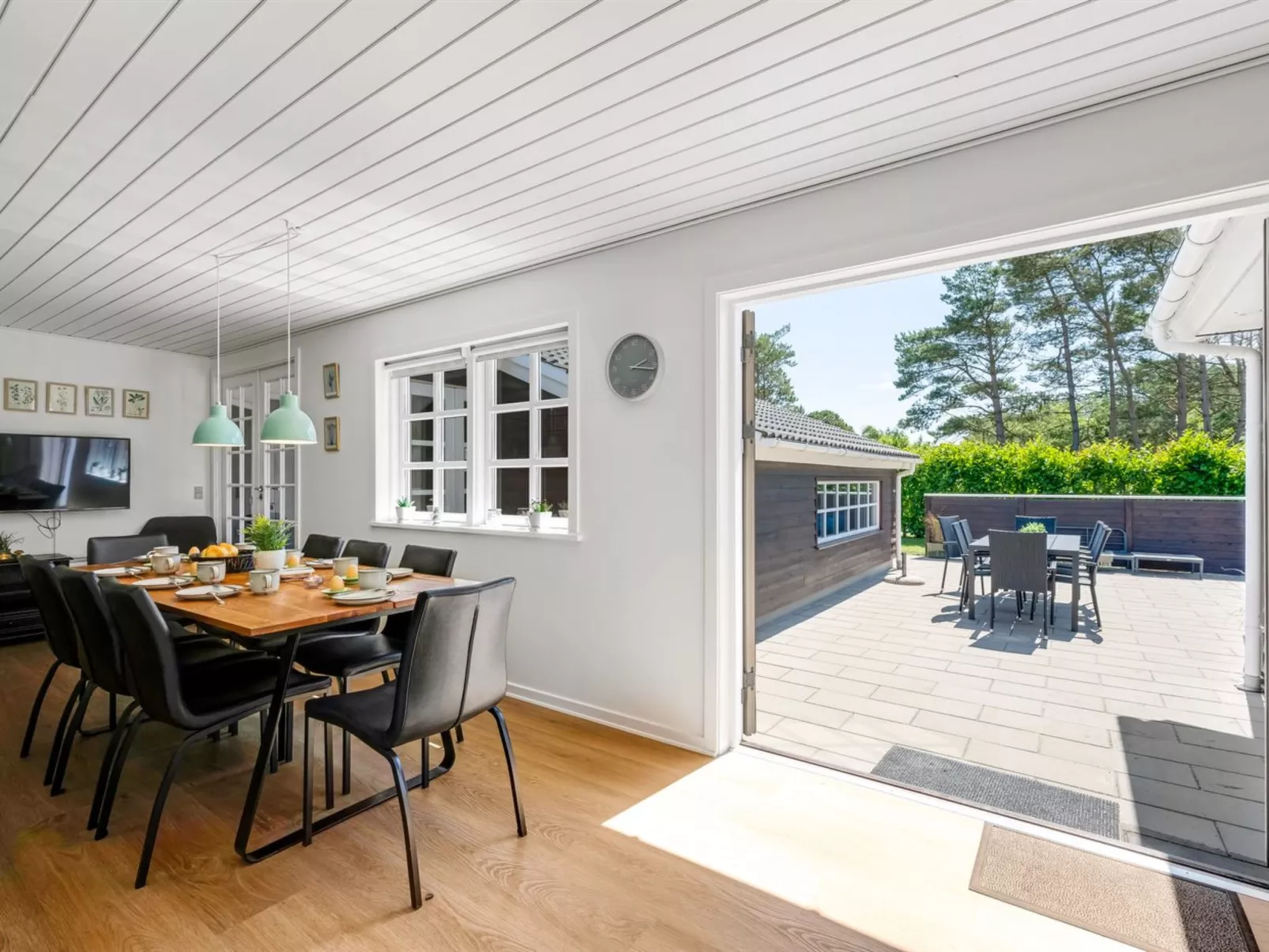 "Holga" - 400m from the sea-Binnen