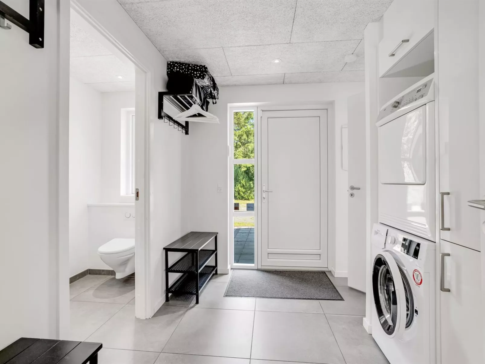 "Patrice" - 300m from the sea-Binnen