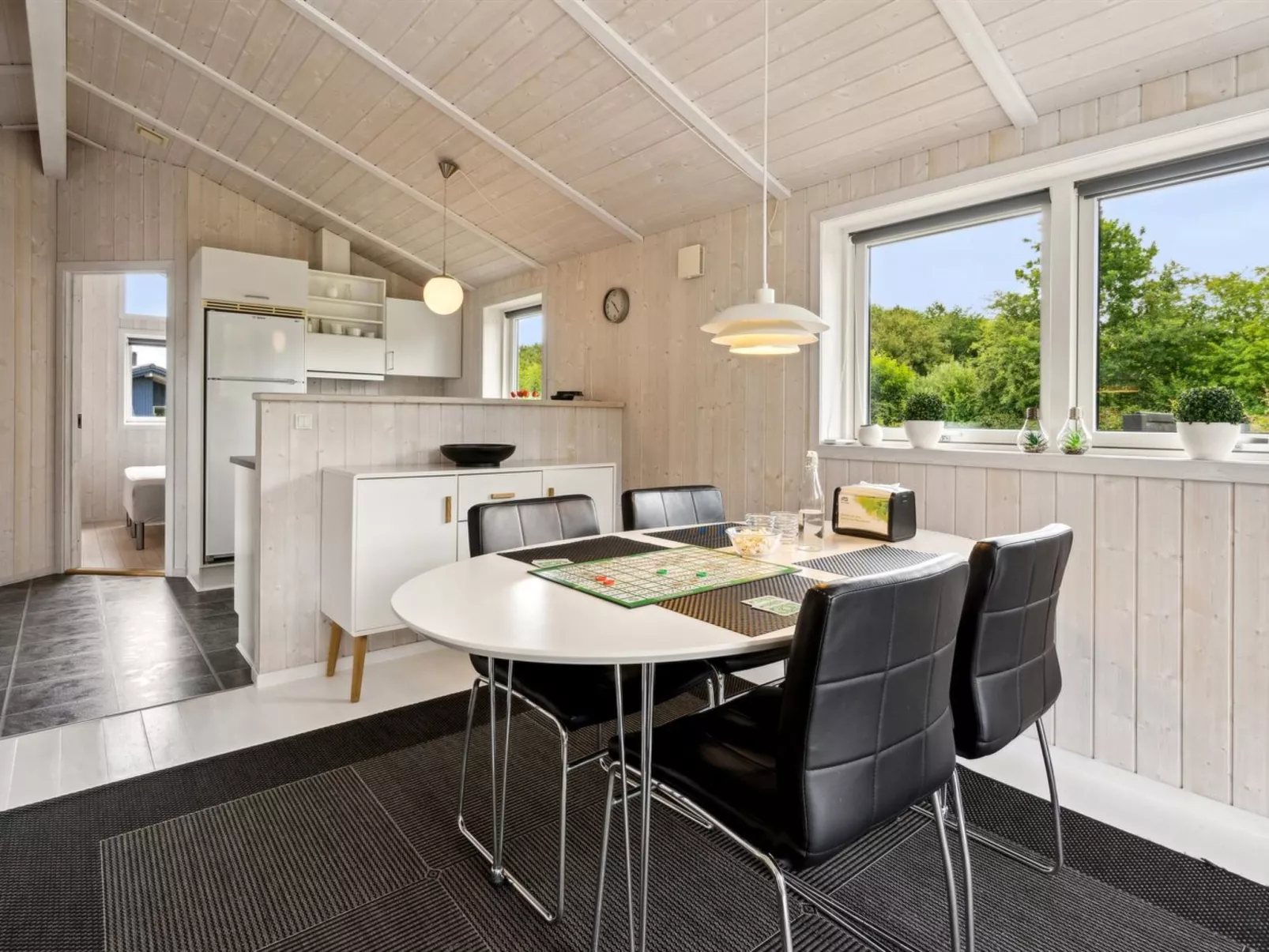 "Tayana" - 700m from the sea-Binnen