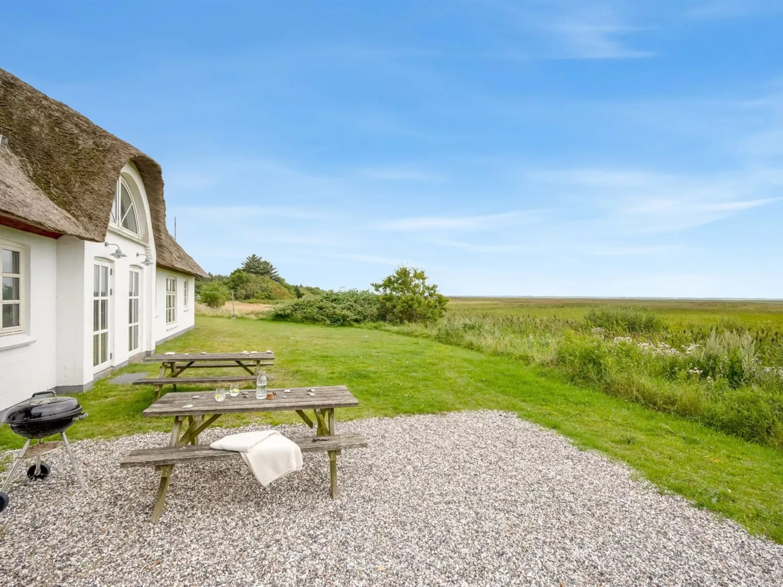 "Darleen" - 850m to the fjord-Buiten