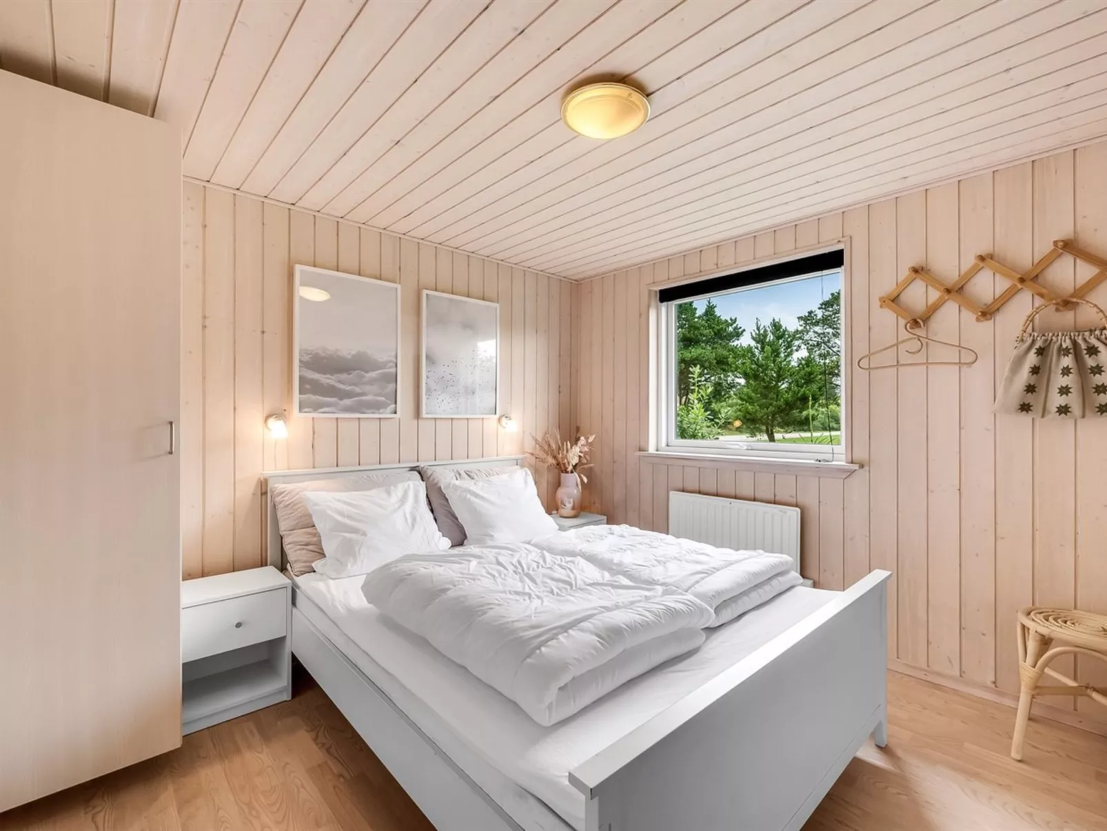 "Jarmunrek" - 400m to the fjord-Binnen