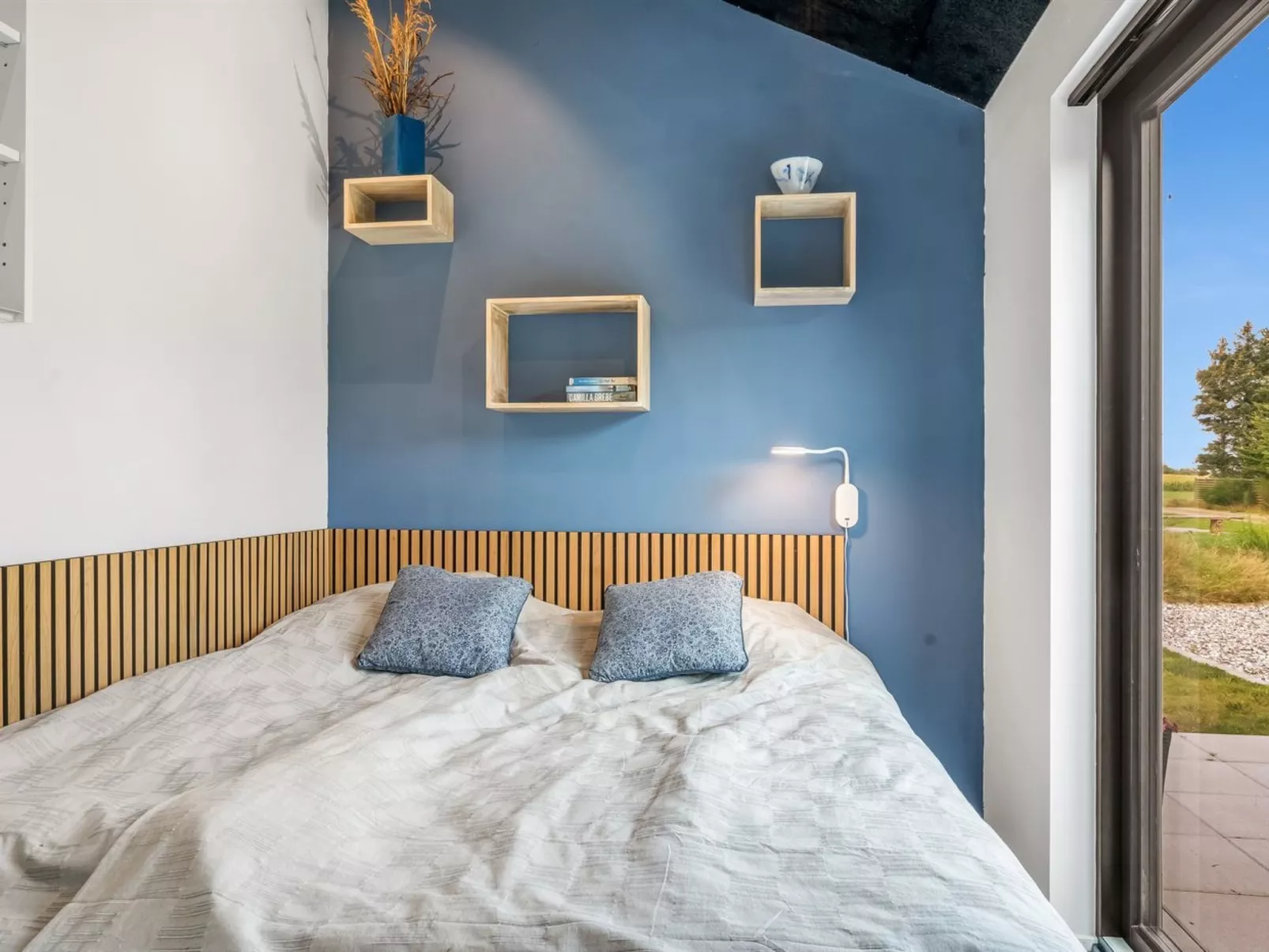 "Jahn" - 250m to the fjord-Binnen