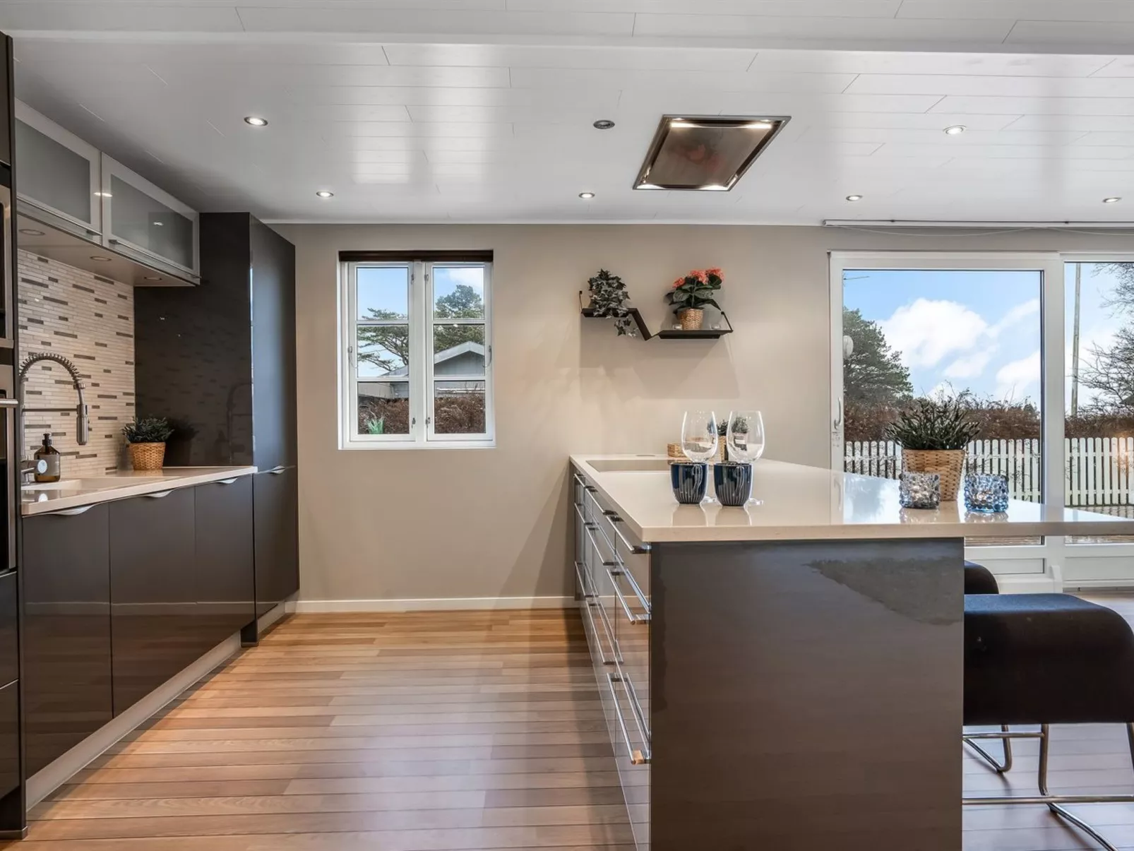 "Bent" -  from the sea-Binnen