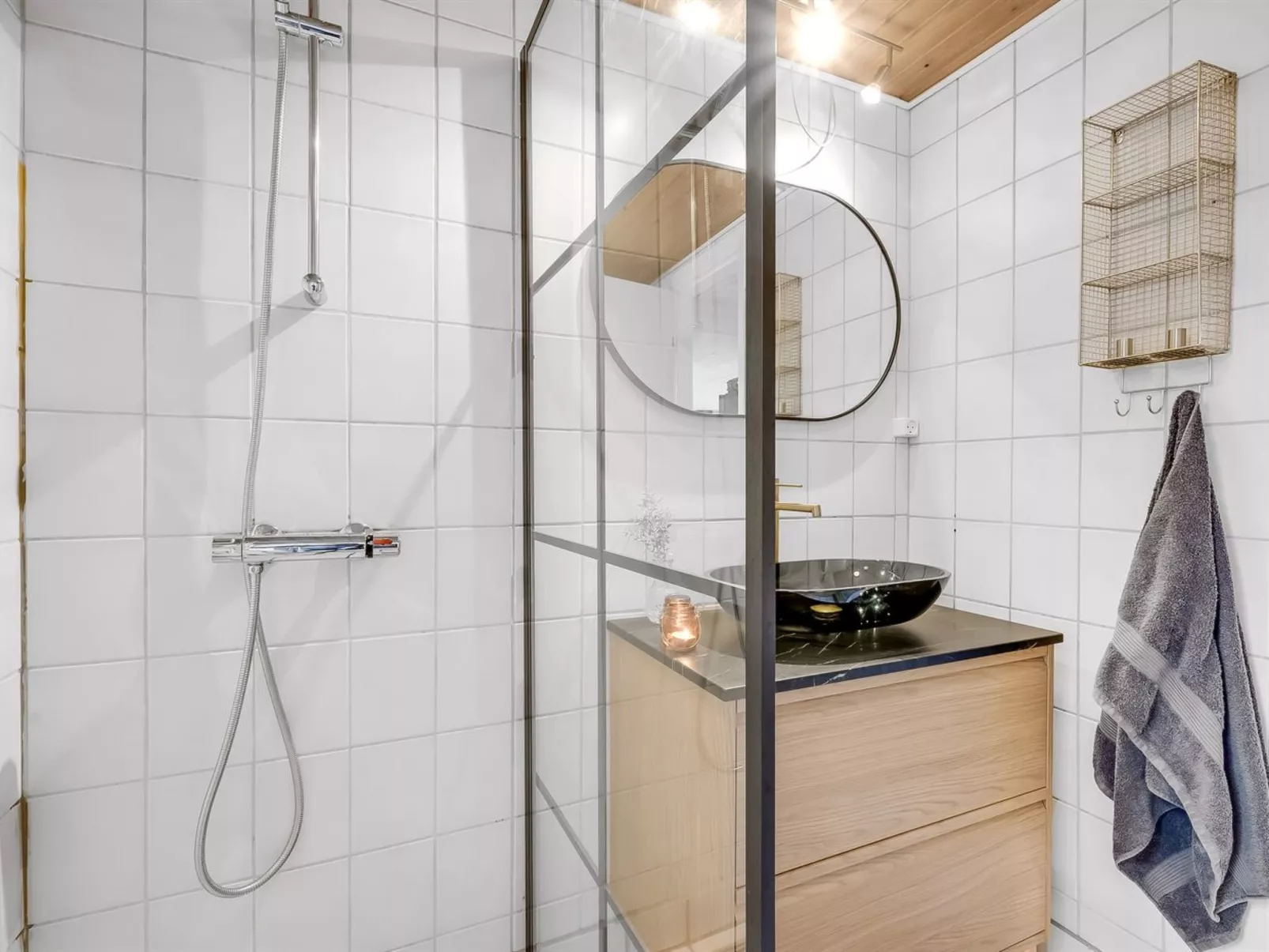 "Tiina" - 500m to the fjord-Binnen