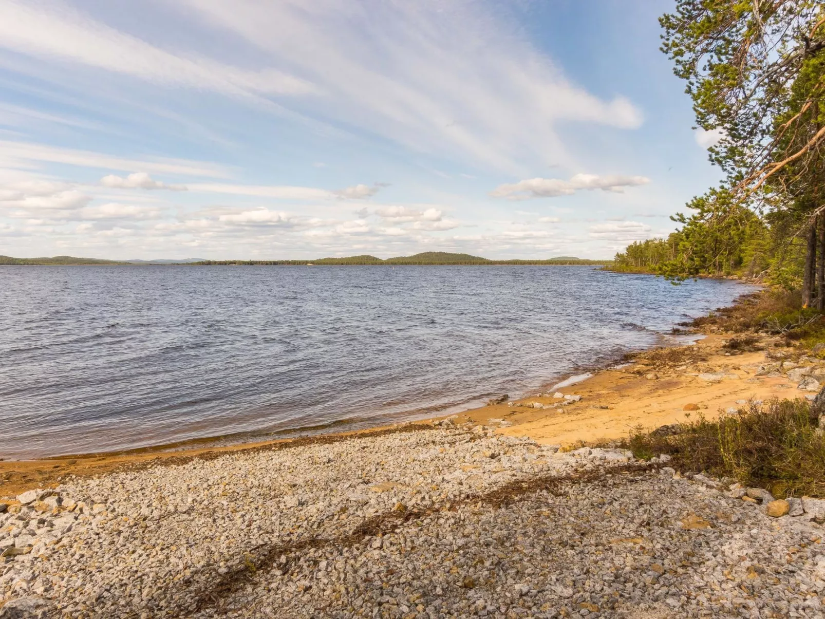 Villa paatari-Binnen