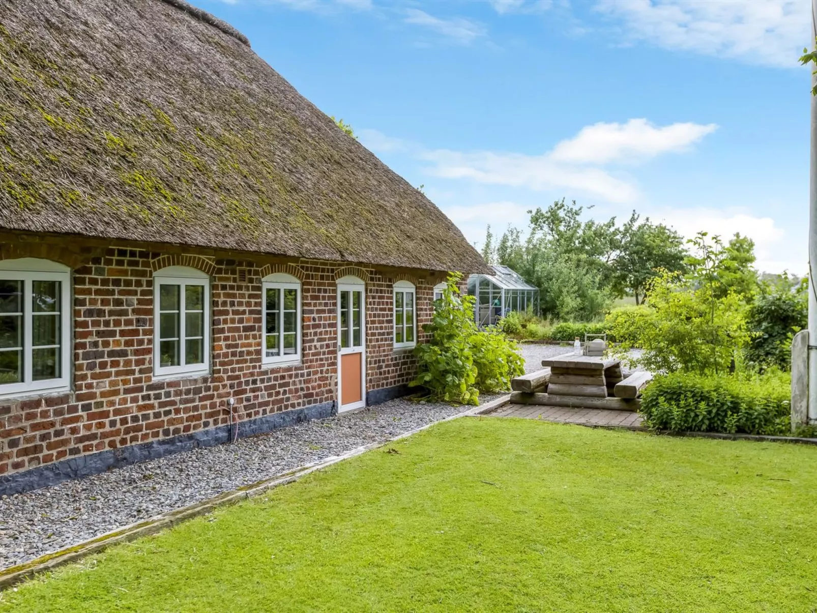 "Tuki" - 10km from the sea-Buiten