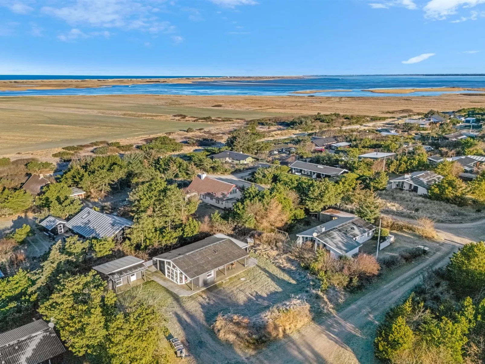 "Elsabet" - 700m to the fjord-Buiten