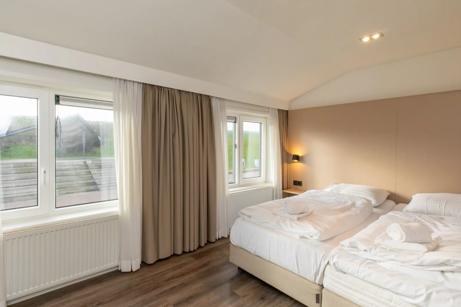 Overnachten in Zoutelande  Comfortabel Appartement Langstraat 5A-Slaapkamer