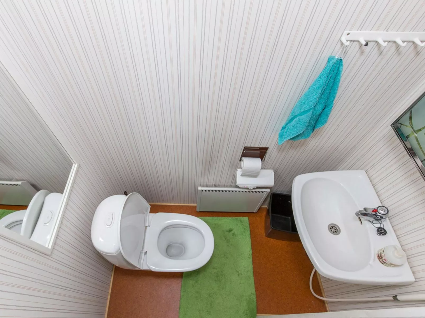 Villa kukkapää-Binnen