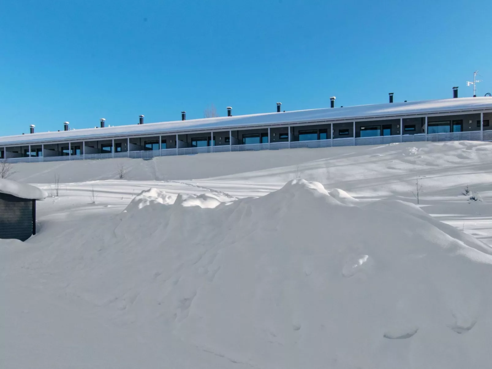 Skivillas 78 ukkohalla (7)-Binnen