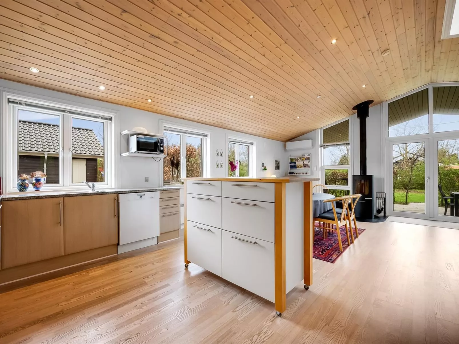 "Gertrud" - 950m to the fjord-Binnen