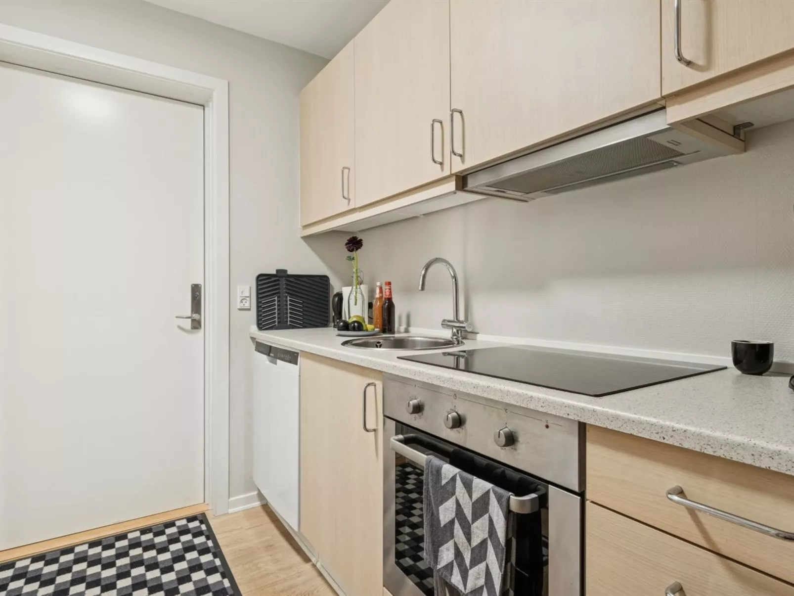 "Emppu" - 300m from the sea-Binnen