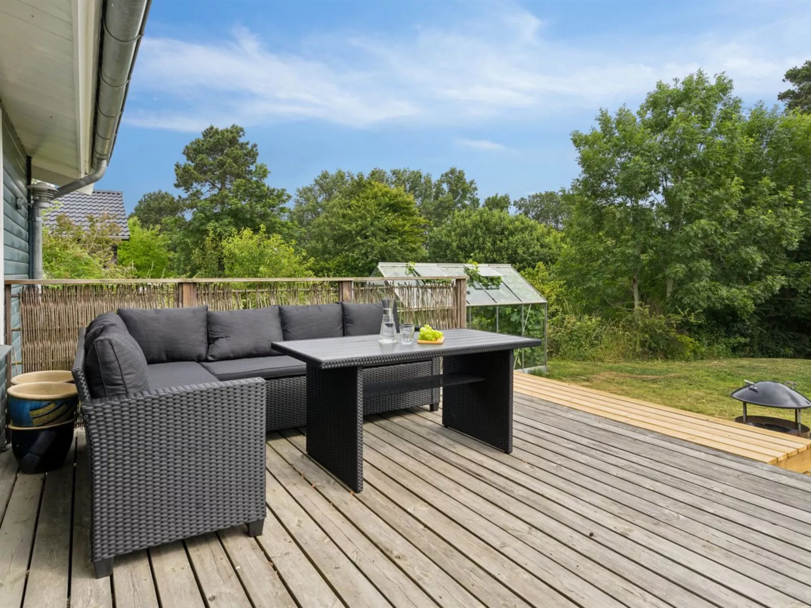 "Esme" - 225m to the fjord-Buiten