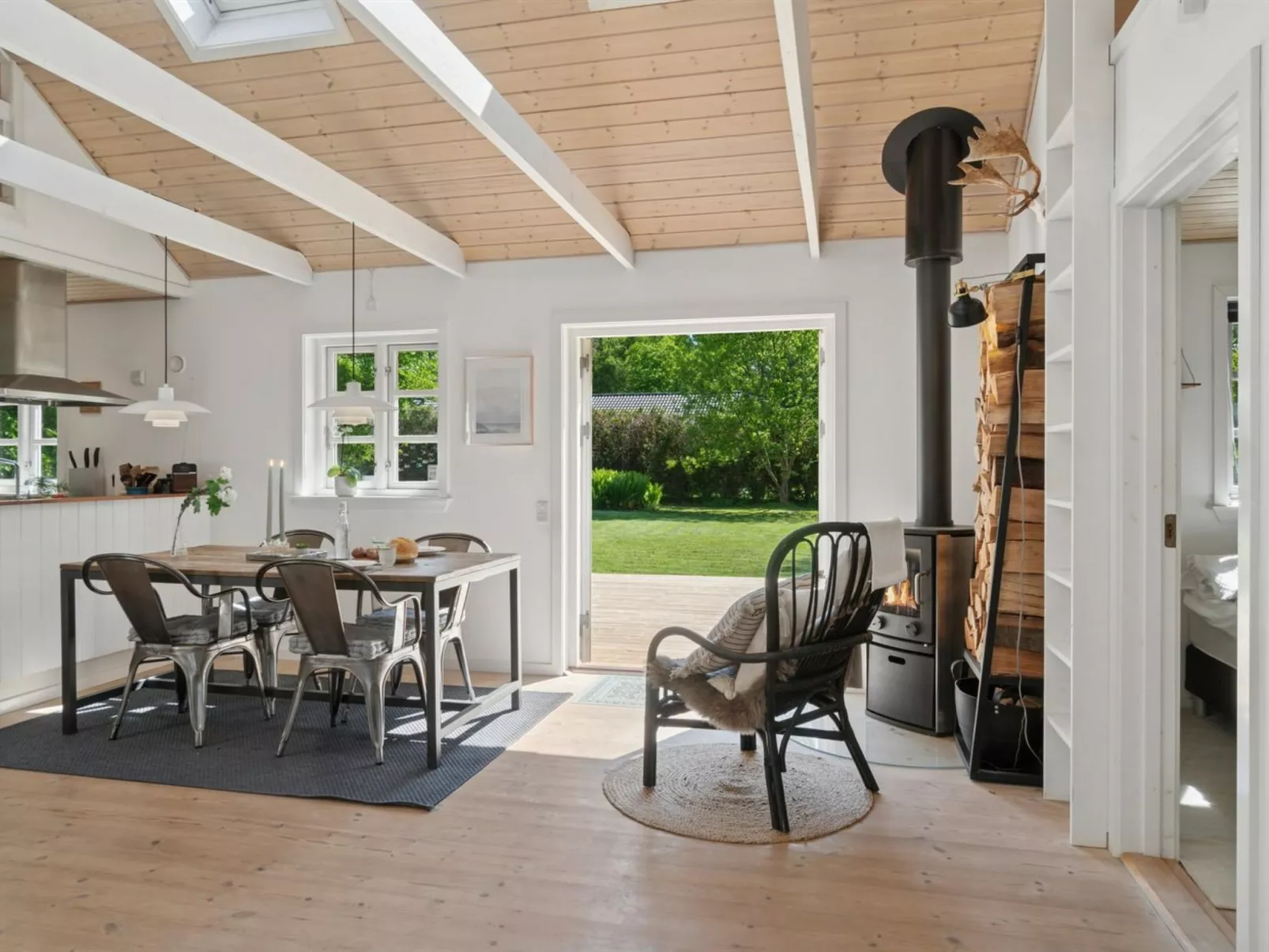 "Veljan" - 1.2km from the sea-Binnen