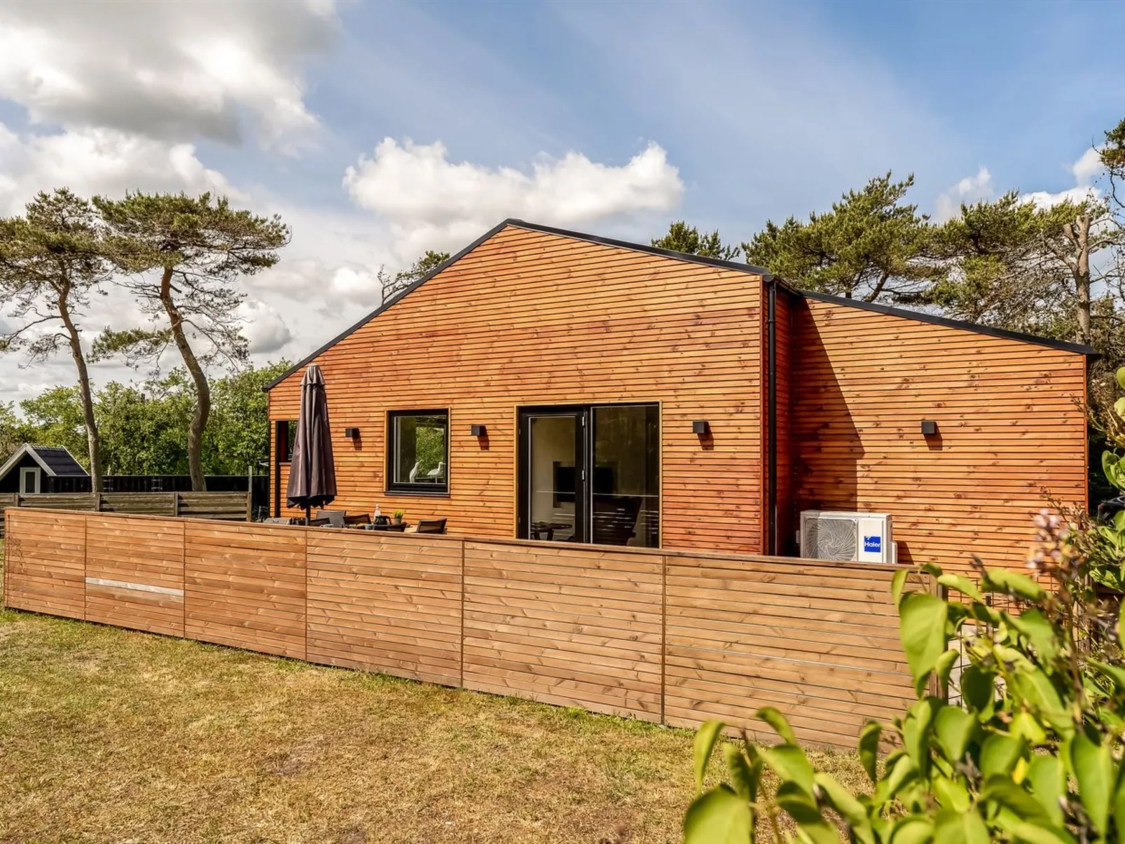 "Jerrik" - 200m from the sea-Buiten