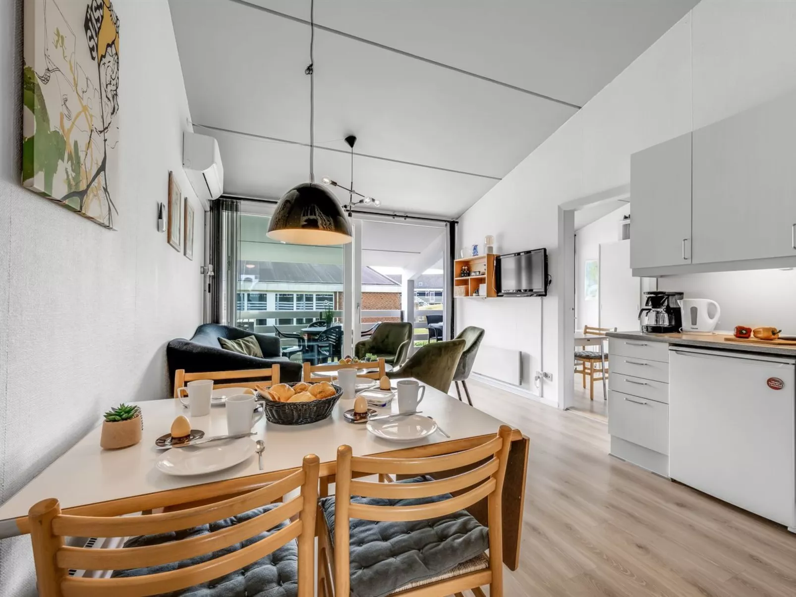 "Jari" - 200m from the sea-Binnen