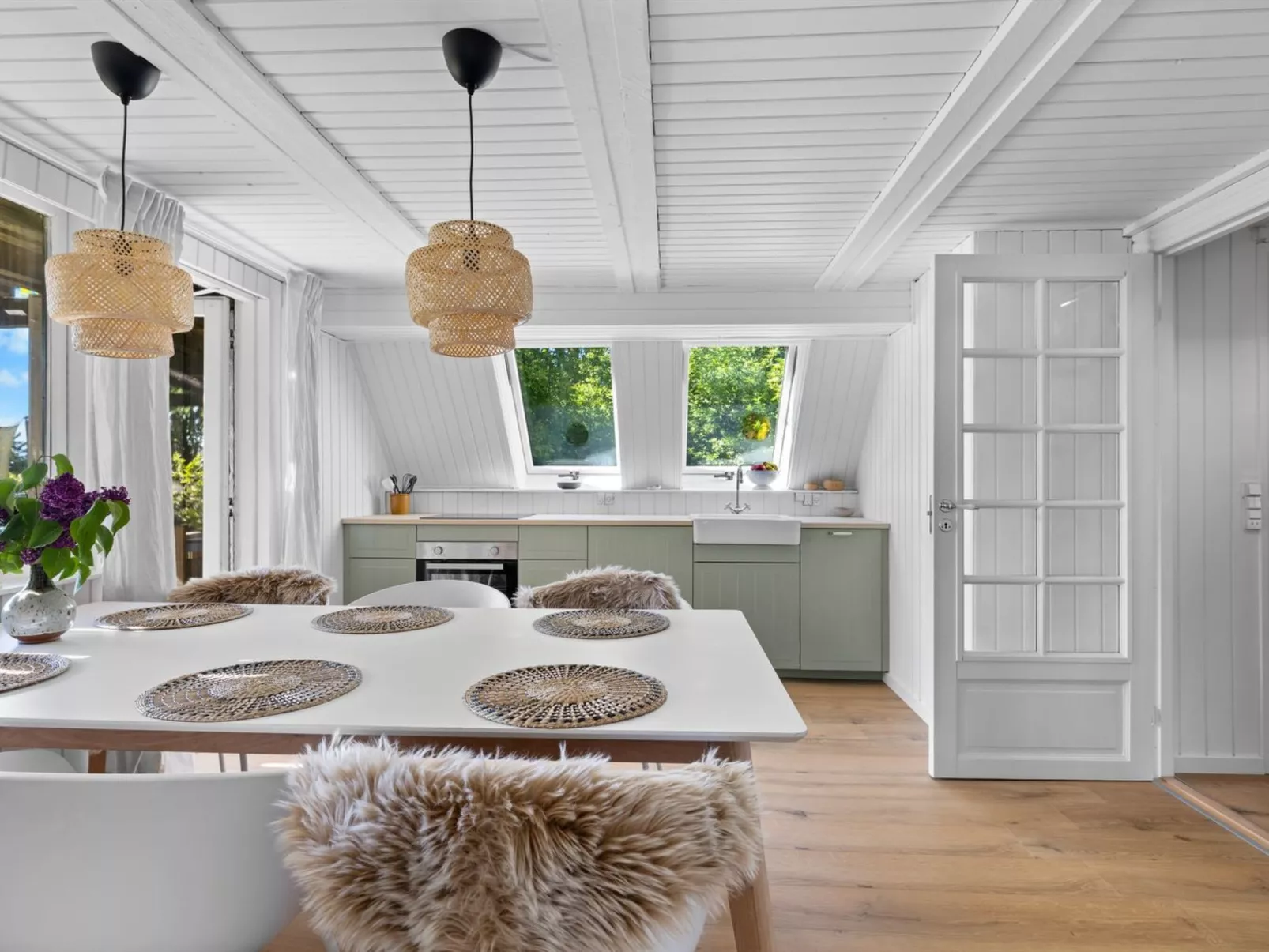 "Sunna" - 1km from the sea-Binnen