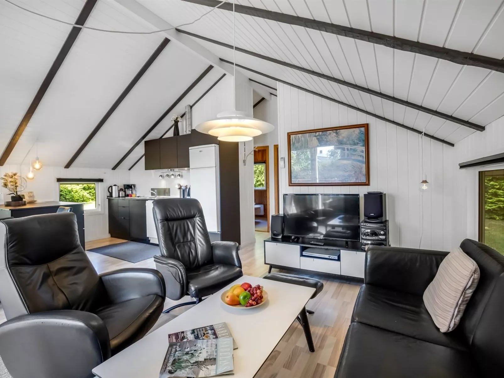 "Yarla" - 500m to the fjord-Binnen