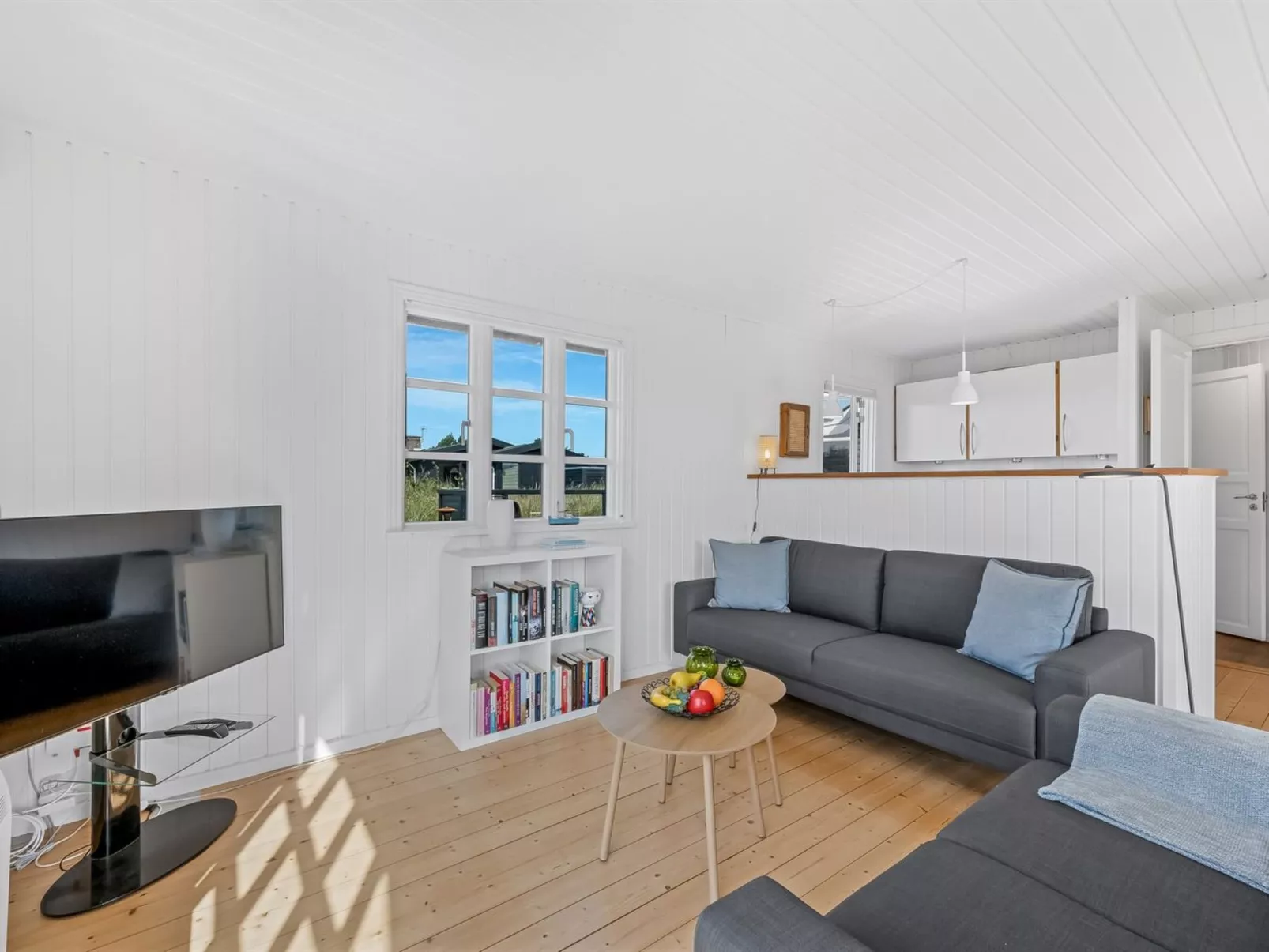 "Åse" -  from the sea-Binnen