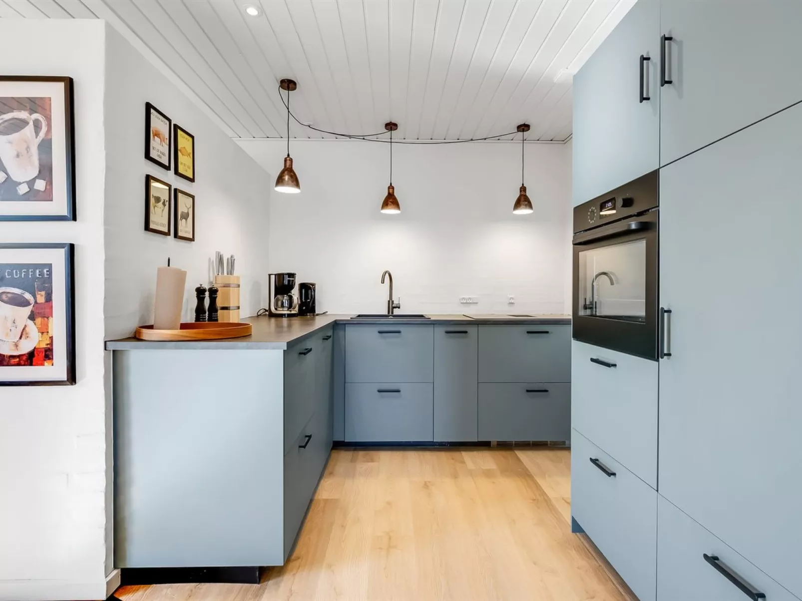 "Albert" - 300m from the sea-Binnen