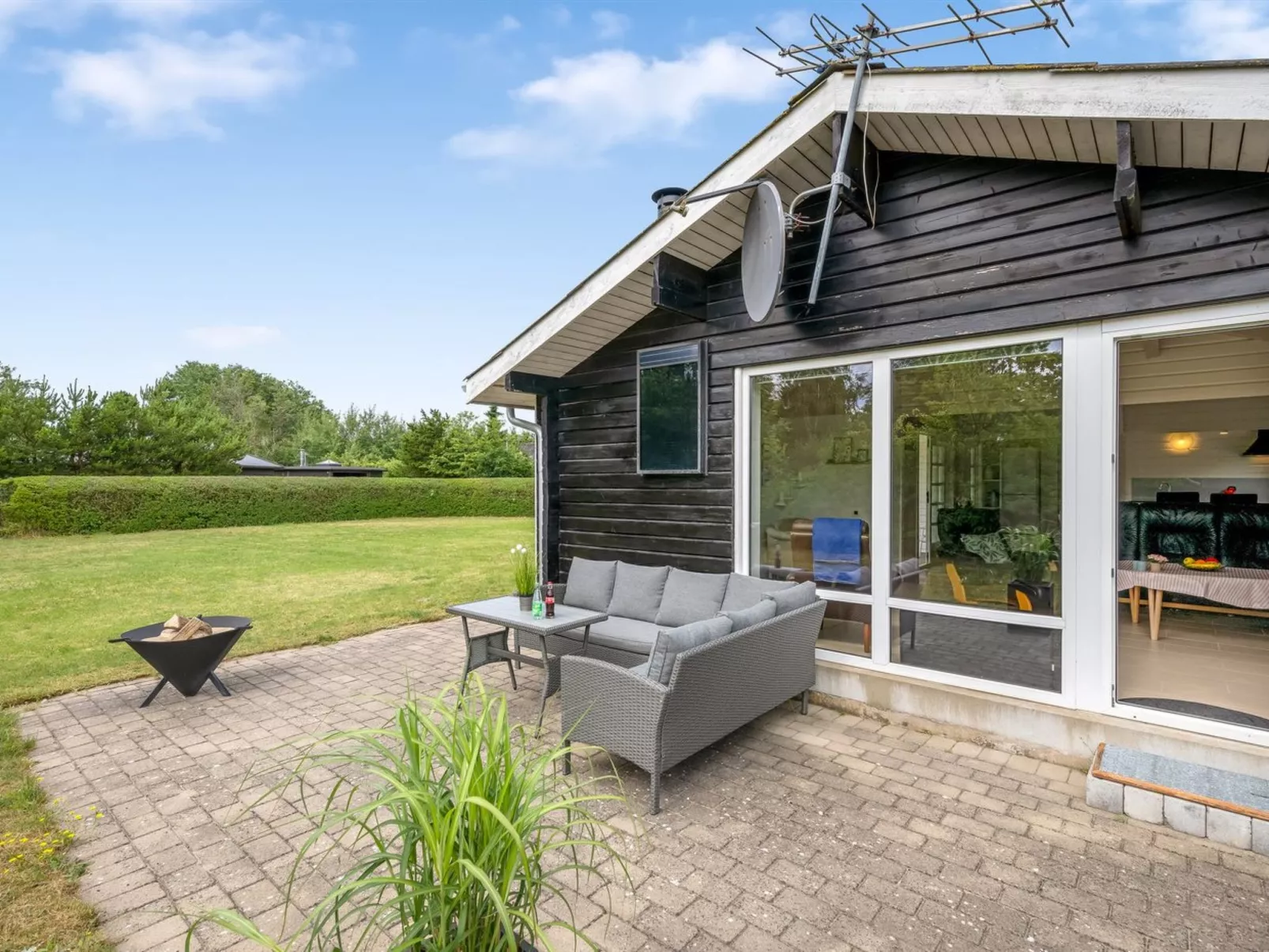 "Blesse" - 500m to the fjord-Buiten