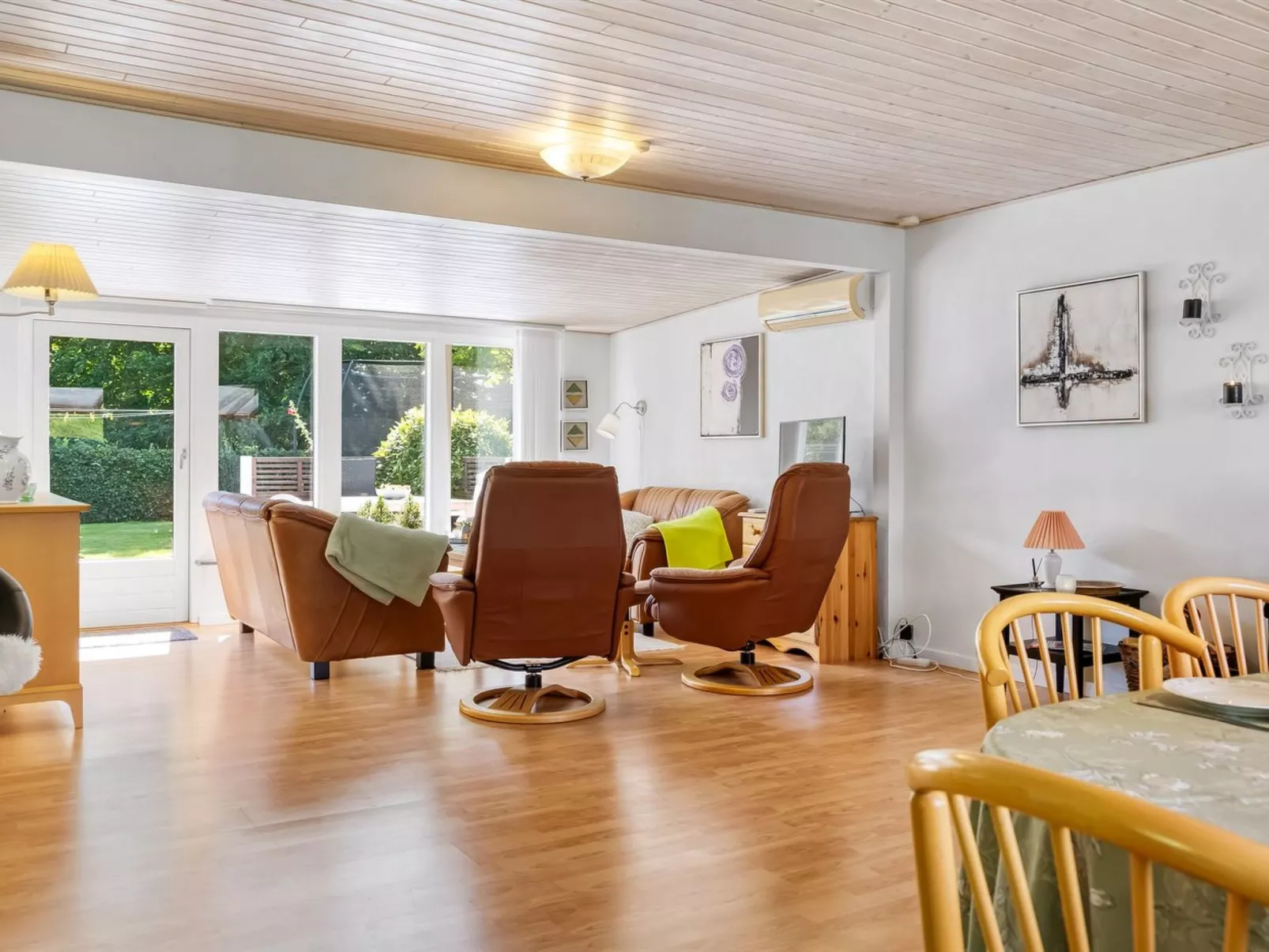 "Sallie" - 500m to the fjord-Binnen