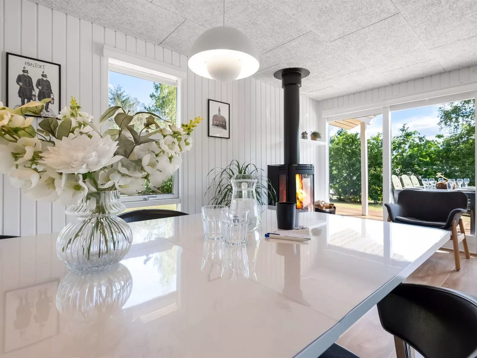 "Lillebror" - 7km from the sea-Binnen