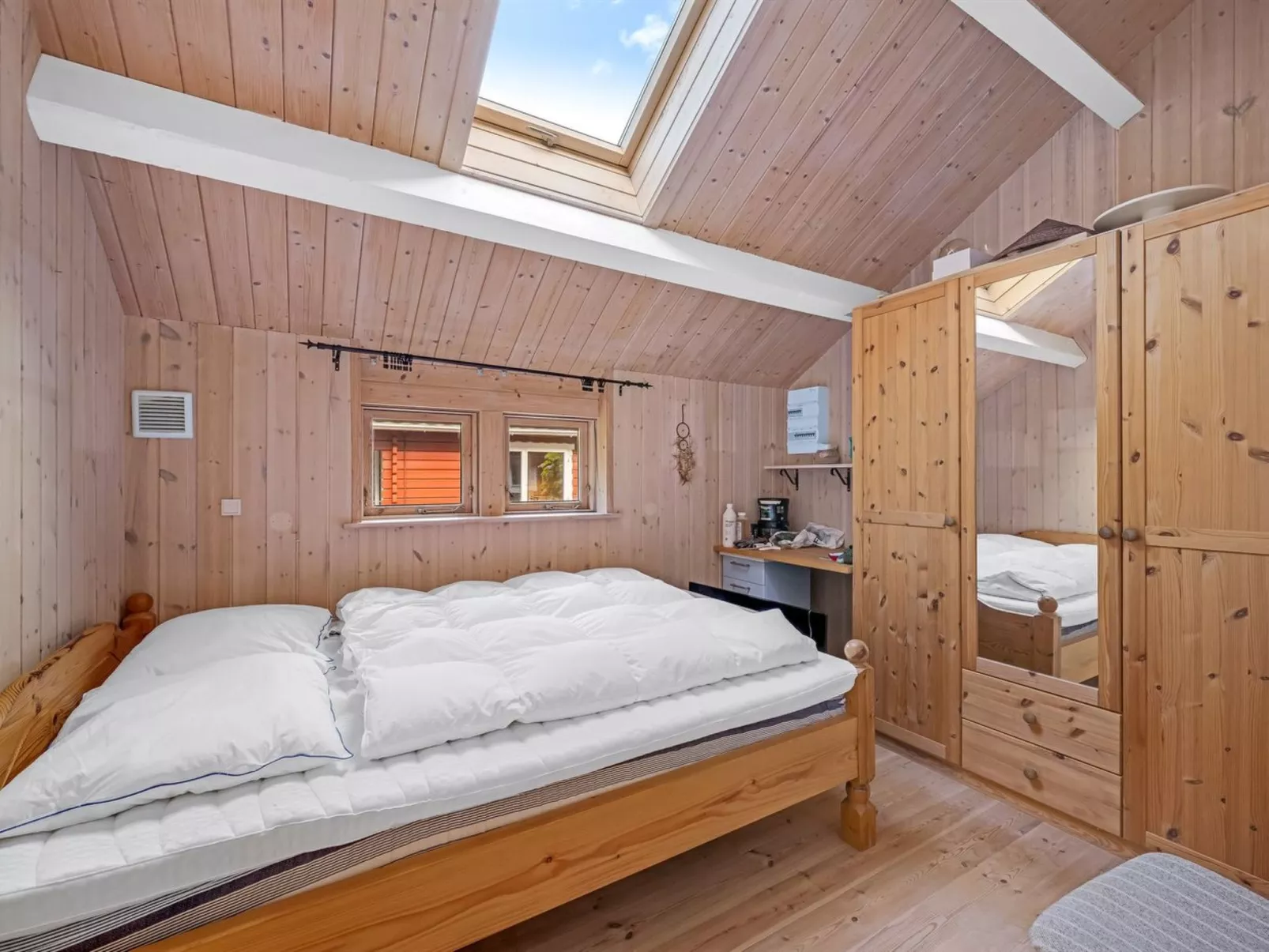 "Elea" - 450m to the fjord-Binnen