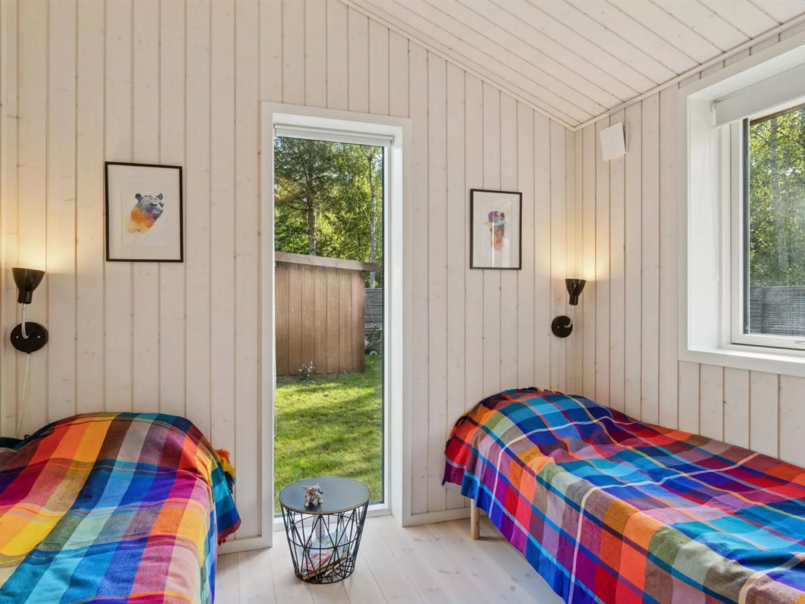 "Ovine" - 1.2km to the fjord-Binnen