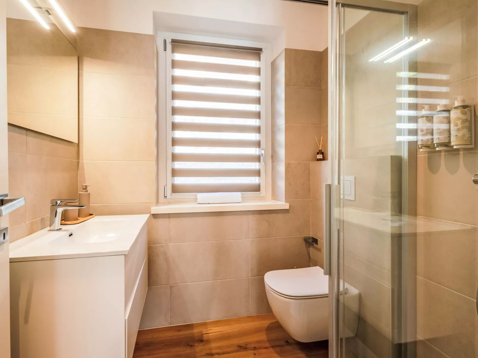 Civico 16 Garden Home-Binnen