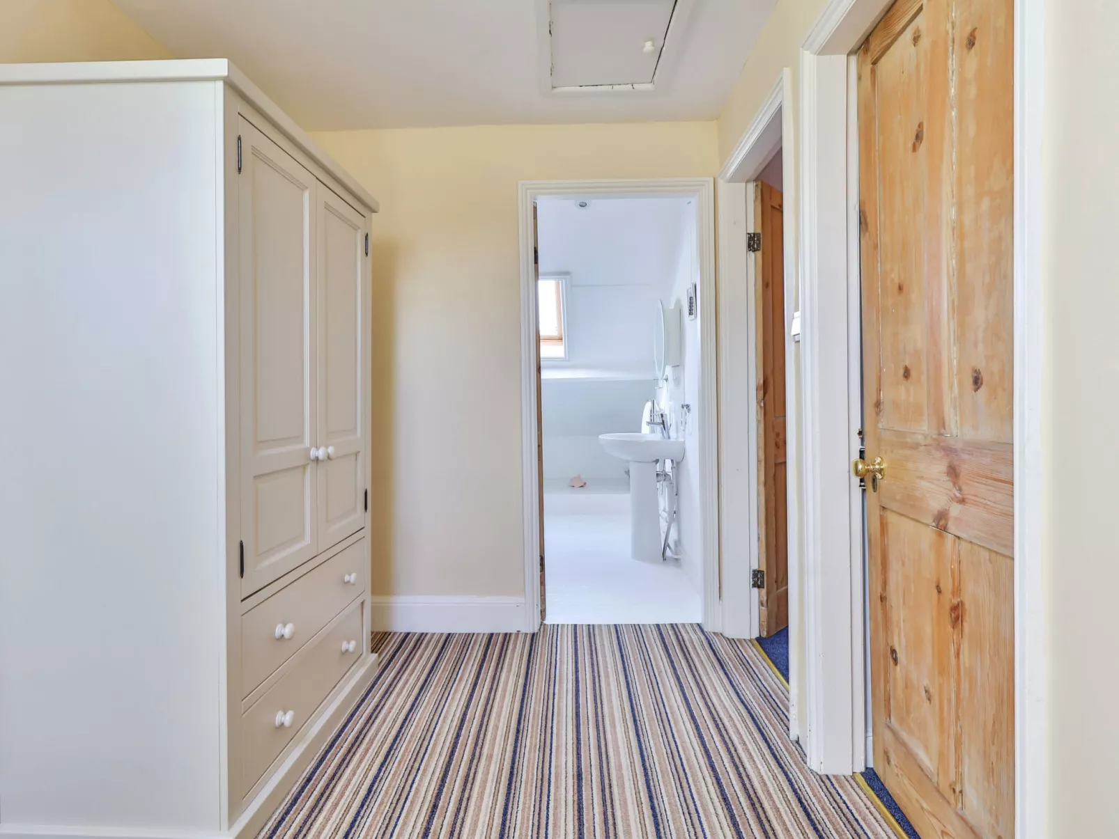 Adventure House-Buiten