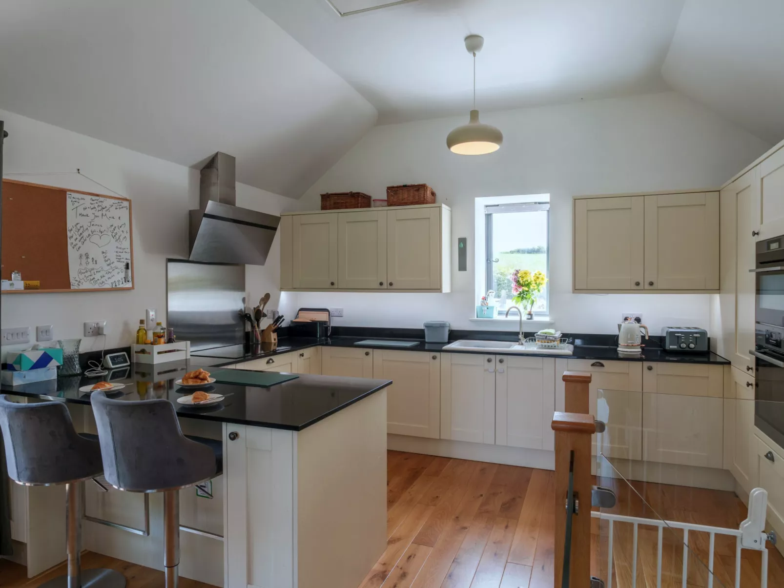 Wiggle Barn, Kingsand-Binnen