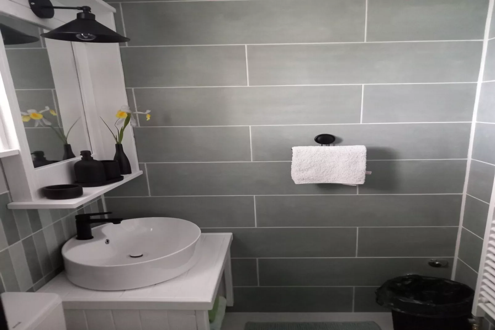 Guest House Green Corner Supetarska Draga - Triple Room with Terrace and Sea View-Binnen