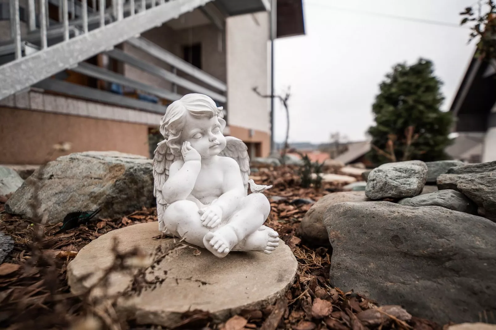 Quiet and Sunny Apartment with Balcony - Two Bedroom Apartment with Balcony-Buitenlucht