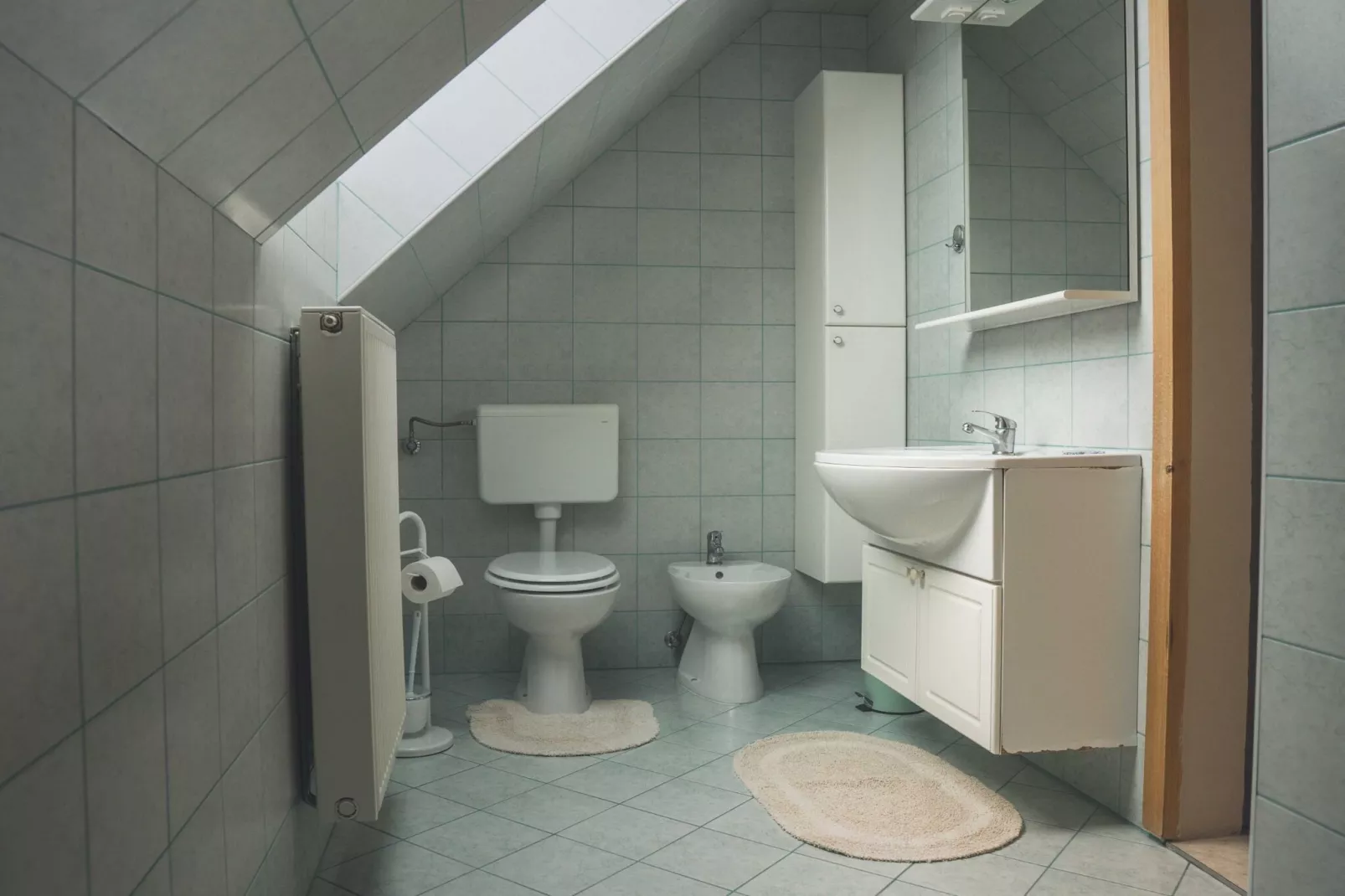 Comfortable Apartment with Mountain View - One Bedroom Apartment-Badkamer