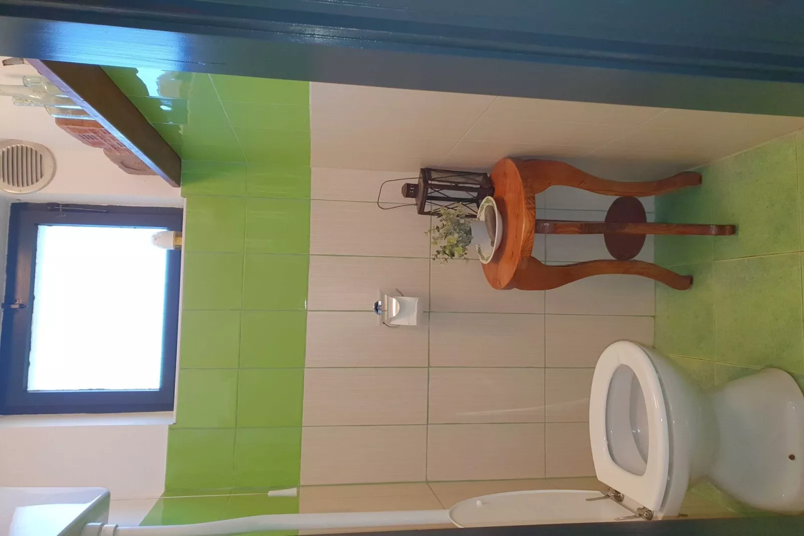 Bright and Sunny Apartment with Terrace - Two Bedroom Apartment with Terrace-Badkamer