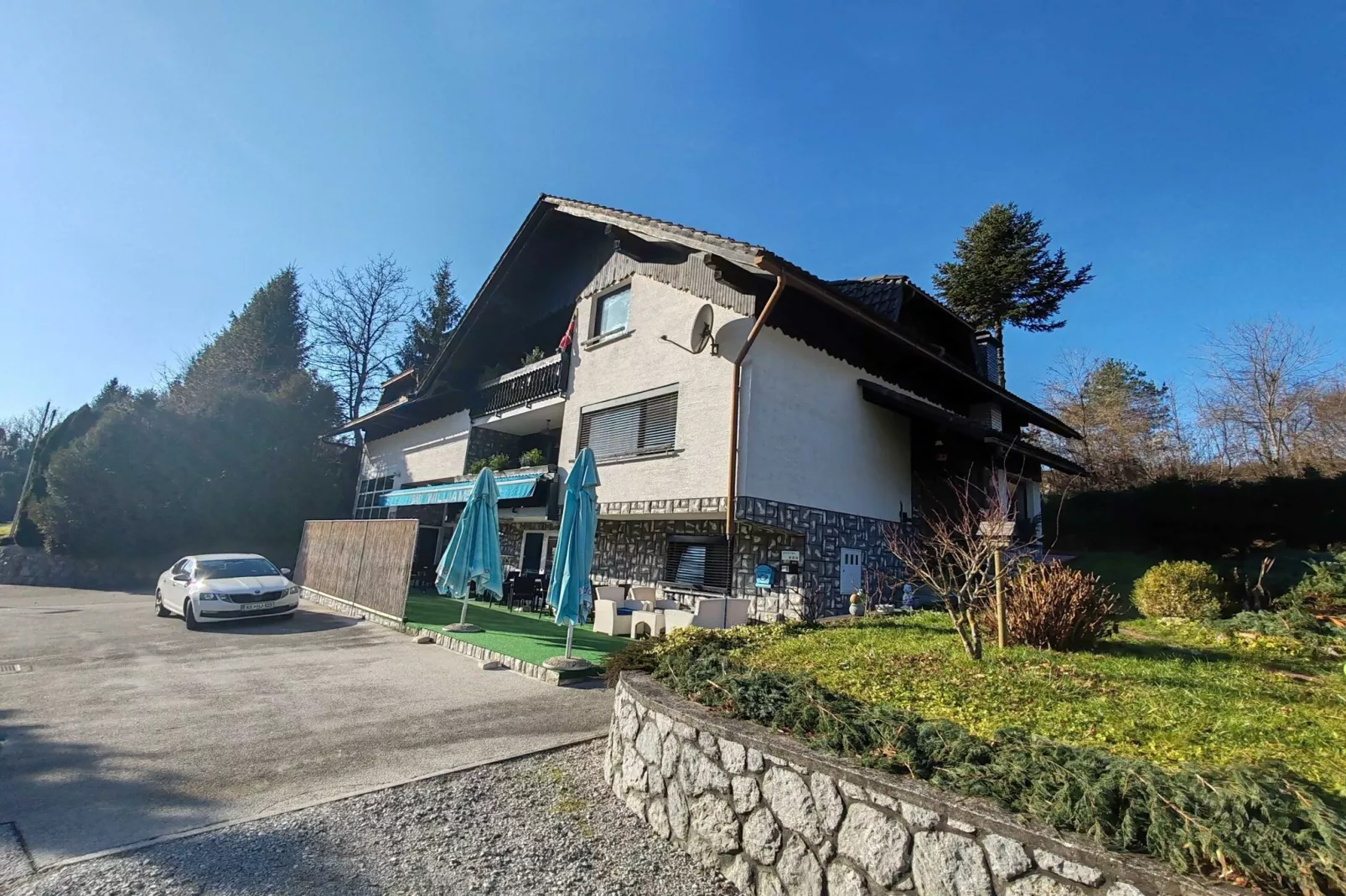 Brezovica Spacious Family-Friendy Apartment - Two Bedroom Apartment with Balcony-Buitenlucht