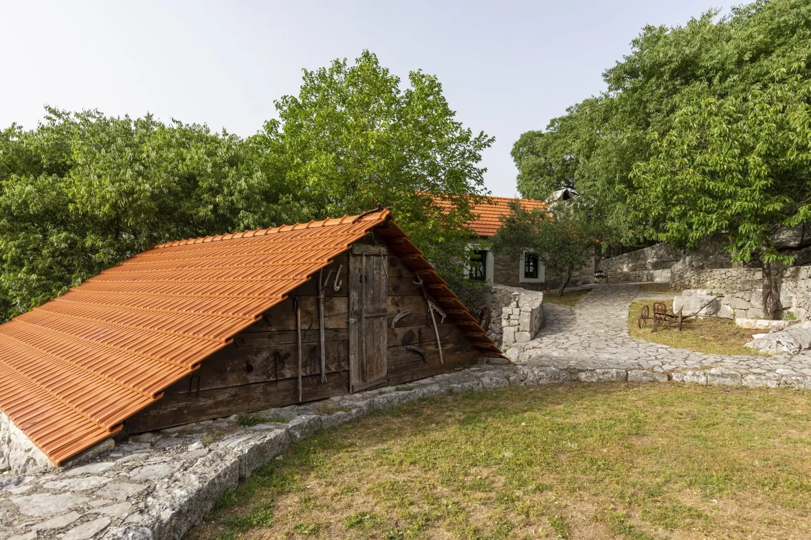 Rustical Resort Kokorići with Shared Outdoor Swimming Pool - One Bedroom Apartment with Terrace-Buitenlucht