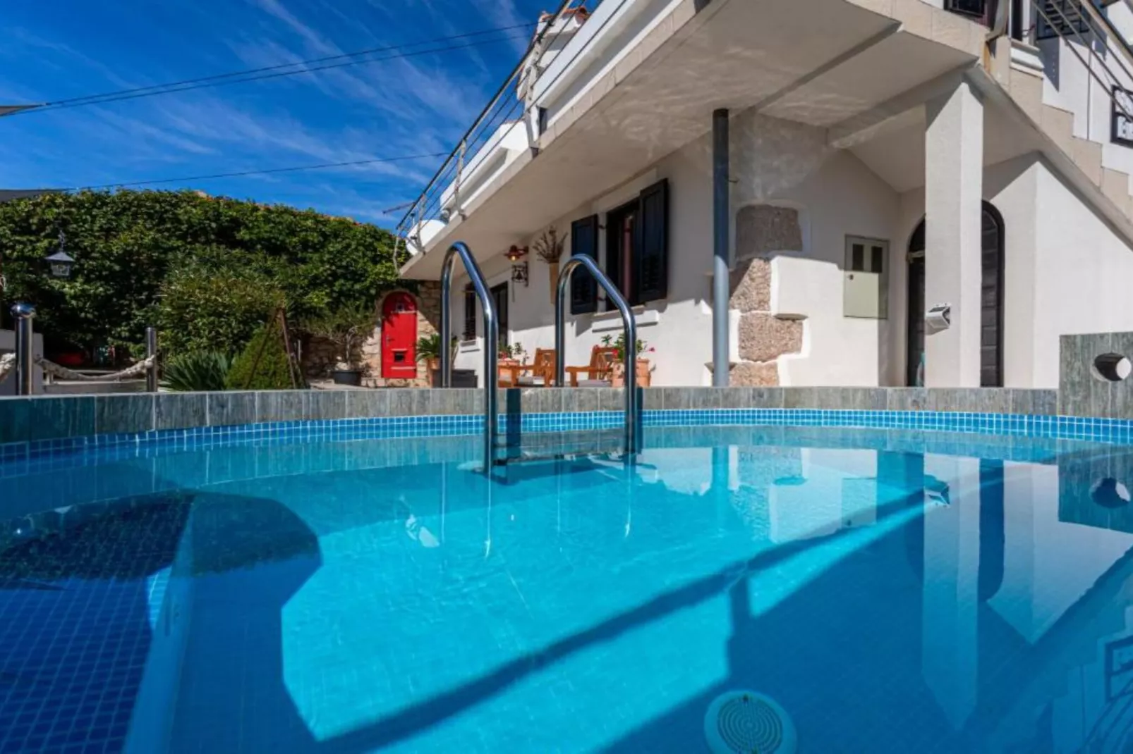 Rustic Villa Rudine-Zwembad