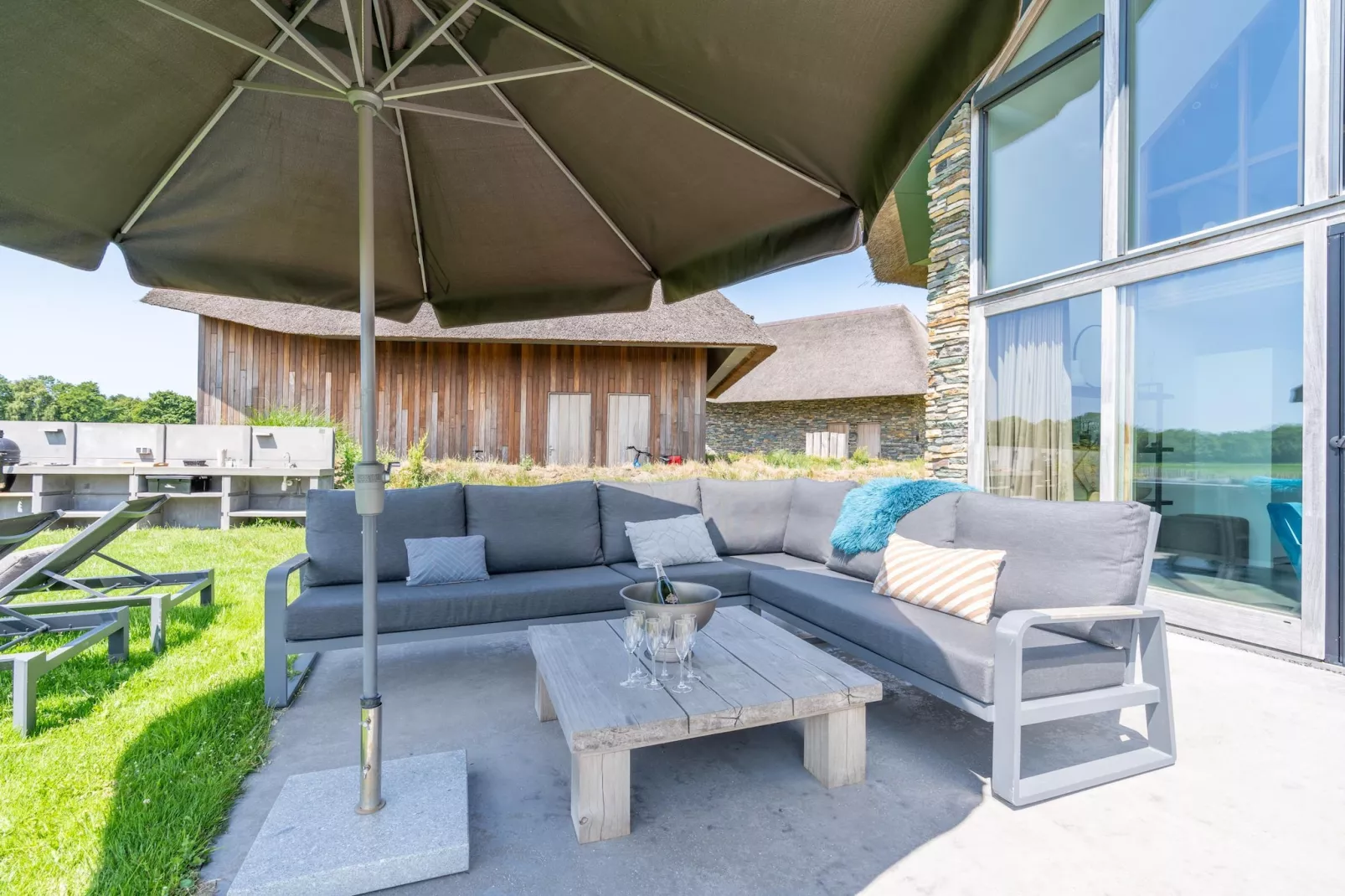 Villa Buytenplaats 189-Terrasbalkon