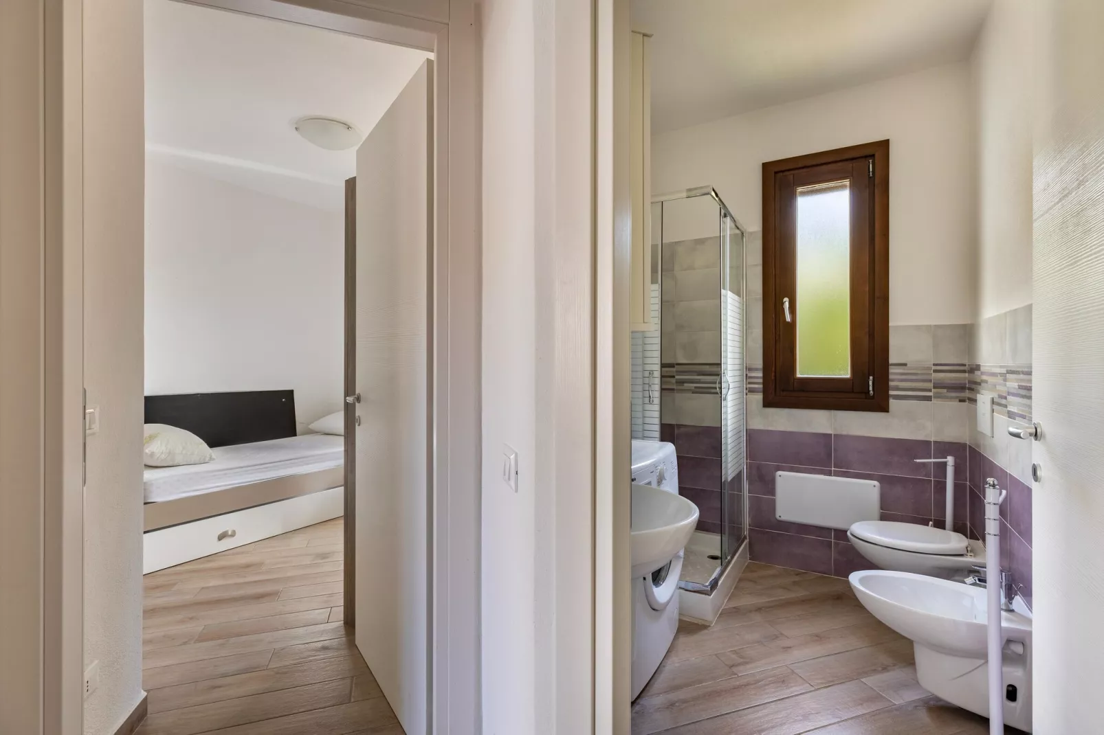 TRILO 2 MAREBLU PT-Badkamer