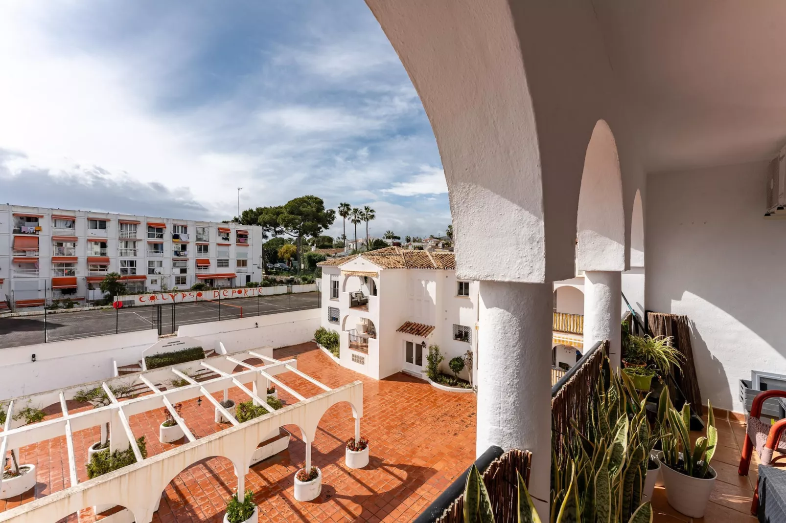 CT 376 - Faro's Calypso Duplex Penthouse - Walking distance to Beach