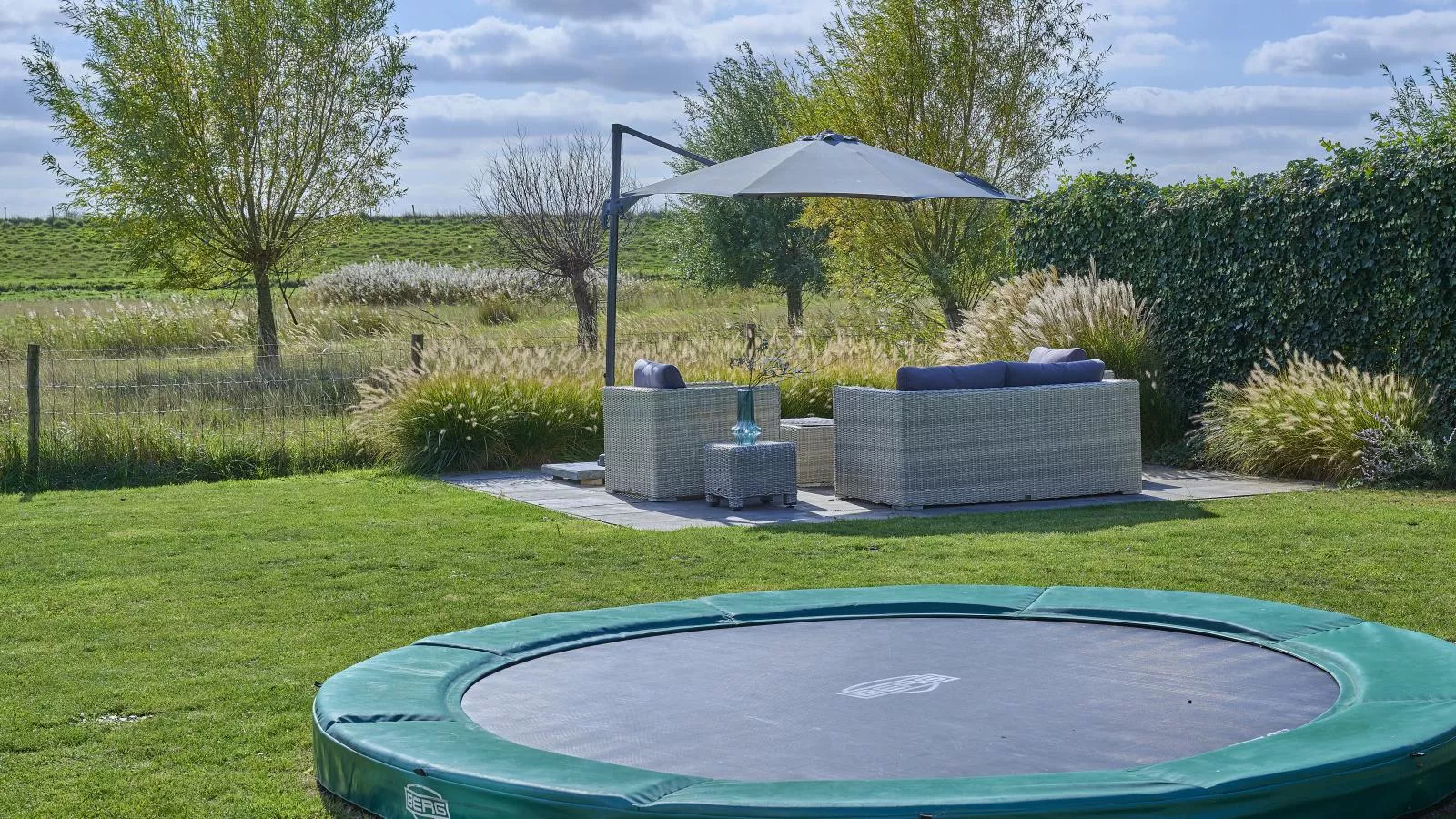 SeaLuxe Residence 27C-Tuinen zomer